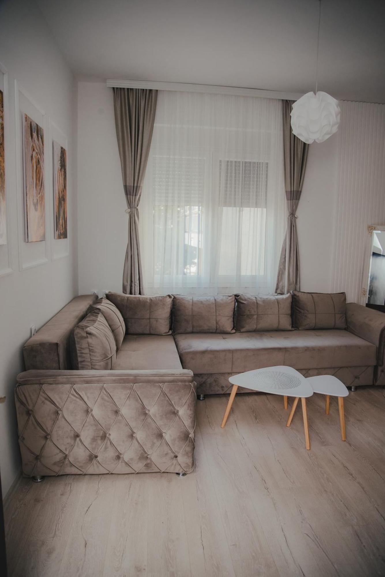 Jes Apartments Leskovac  Exteriér fotografie